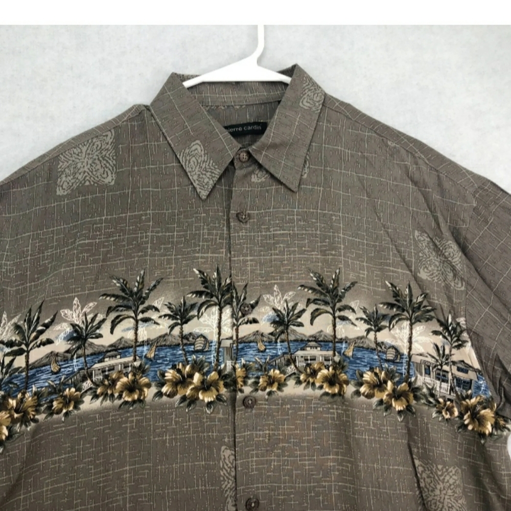 Pierre Cardin men's XL Hawaiian Button Front short sleeve shirt 100% rayon